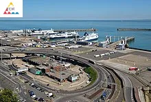   I vacanzieri del Regno Unito devono affrontare ritardi più lunghi al porto di Dover